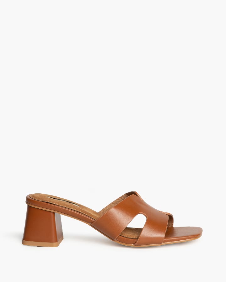 Sandália Rasa : AURA Store